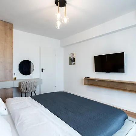 Sunset 2bdr Apartment