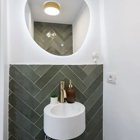 Sunset 2bdr Apartment *