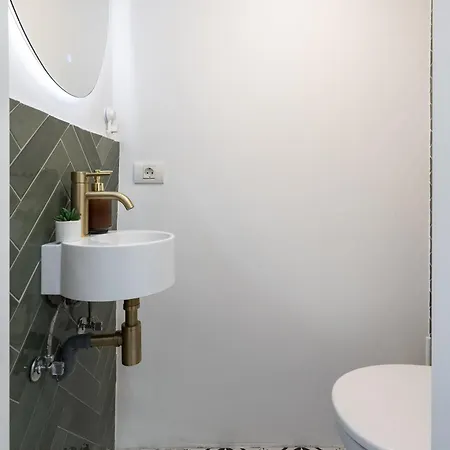 Sunset 2bdr Apartment *