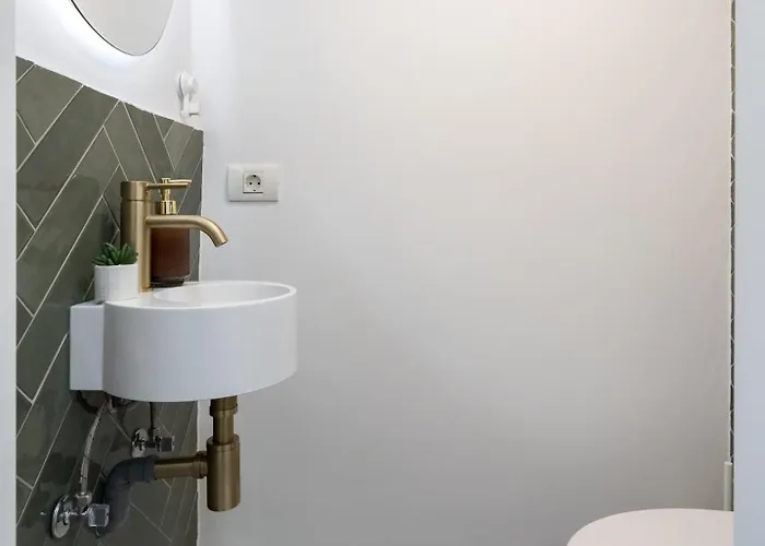 Sunset 2bdr Lejlighed *